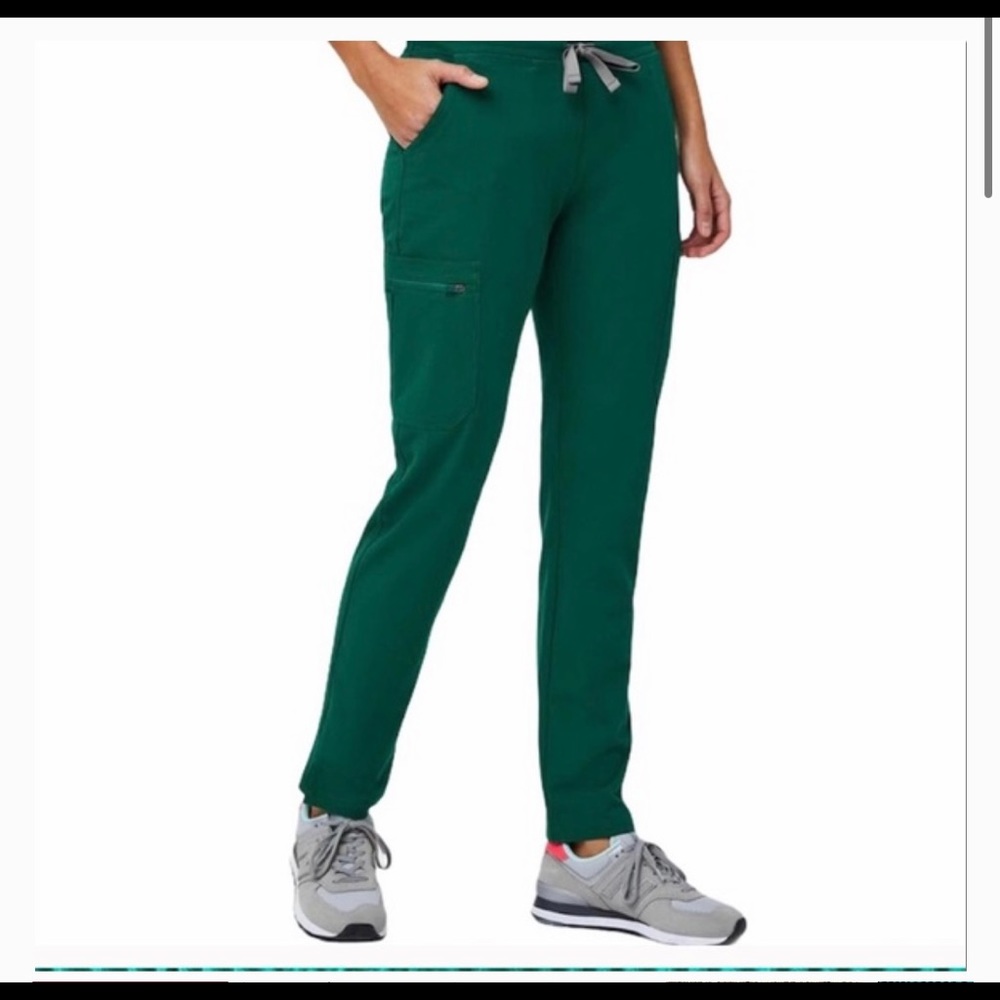 FIGs yola skinny scrub pant